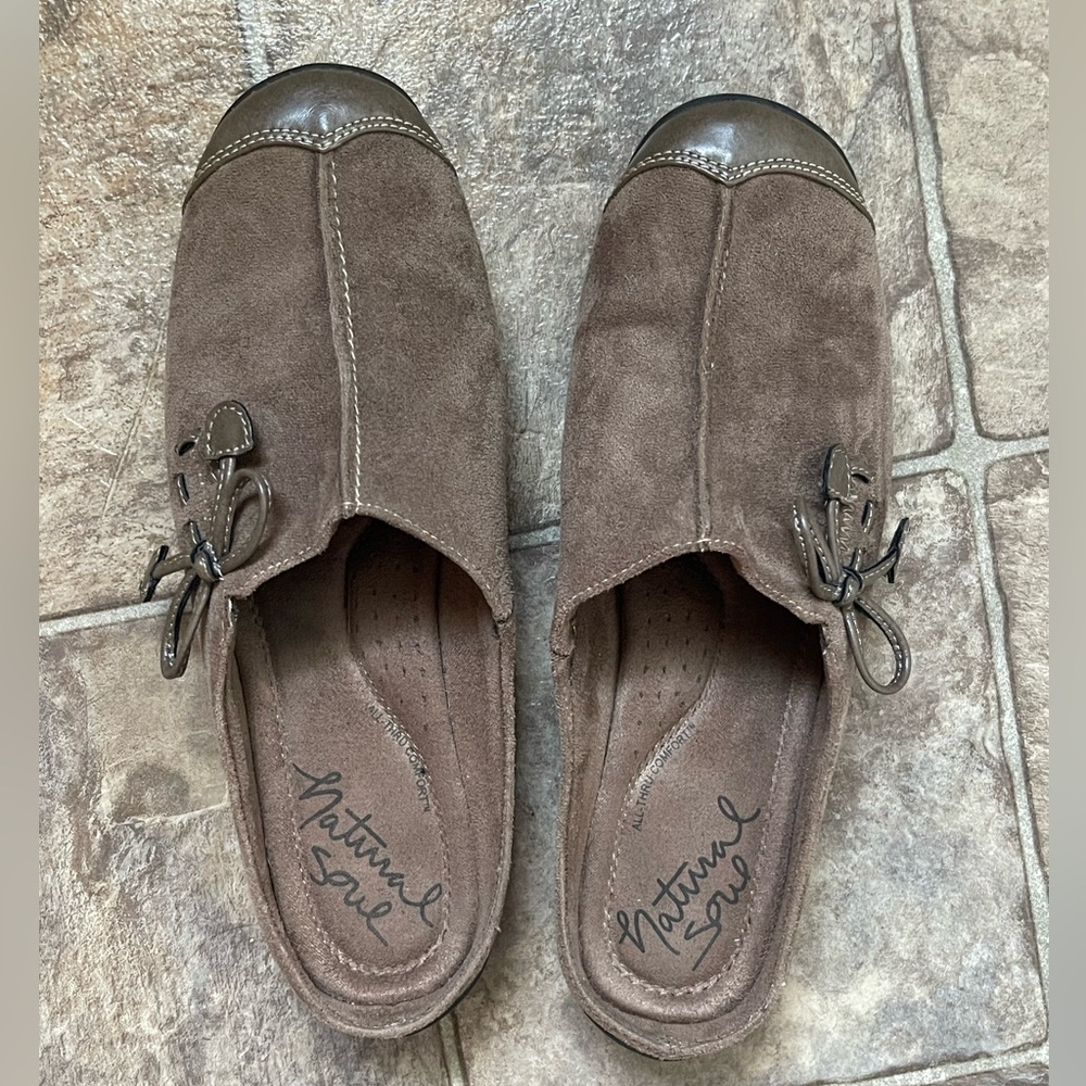 NATURAL SOUL by Naturalizer - Brown Suede Clog Slip-On Mule Shoes Women Sz 7.5M